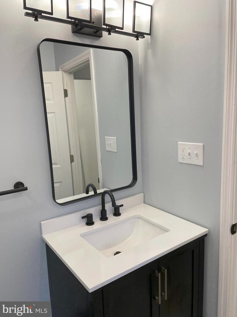 706 Cannery Row, Waterford Township NJ  08004-1224 exterior