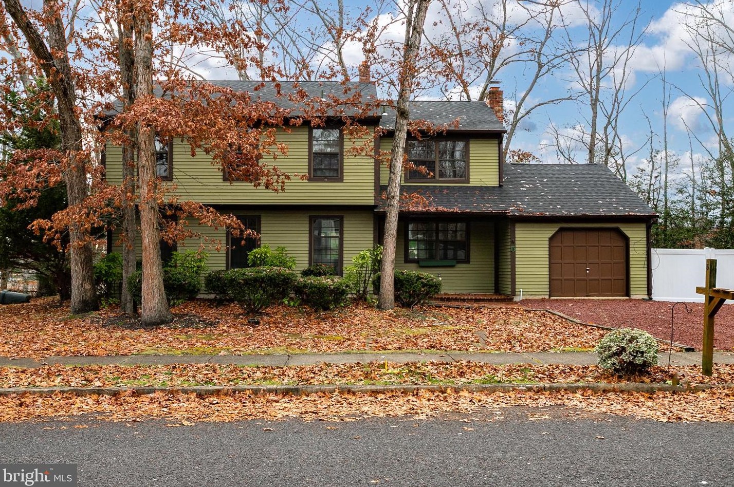 5 Hoot Owl Dr, Erial, NJ 08081