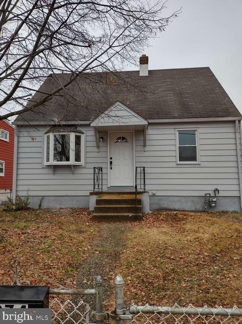 274 Salem Ave, Gloucester, NJ 08031