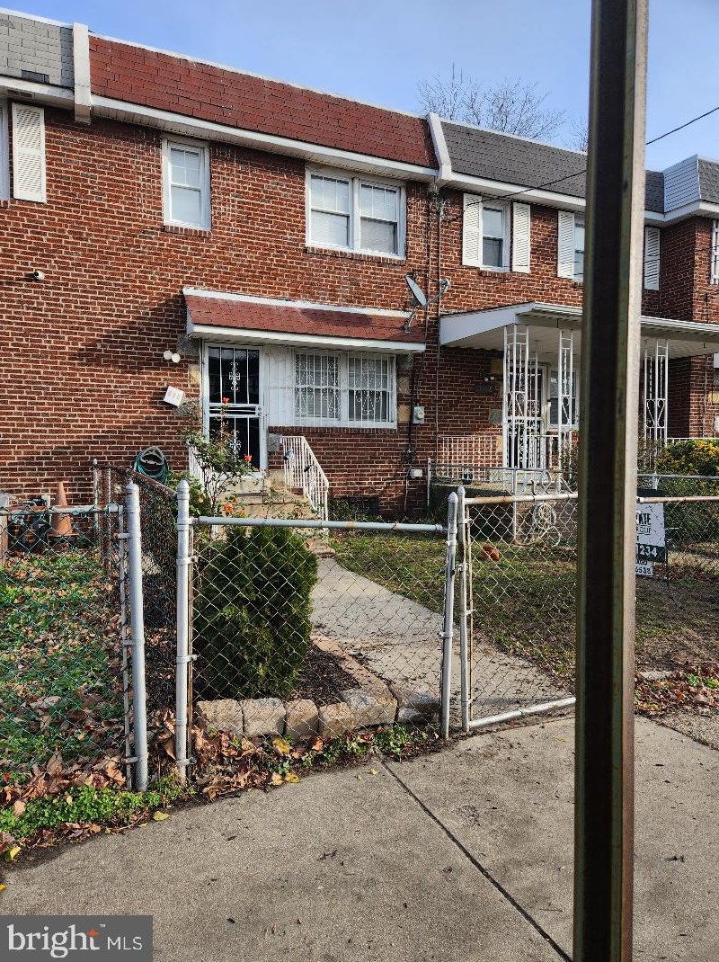 354 Raritan St, Camden, NJ 08105