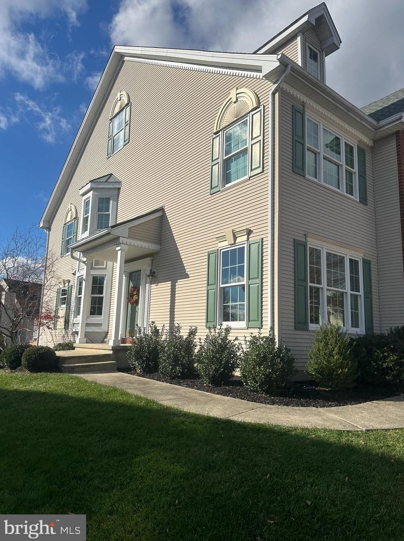 25 La Costa Dr, Blenheim, NJ 08012-5533
