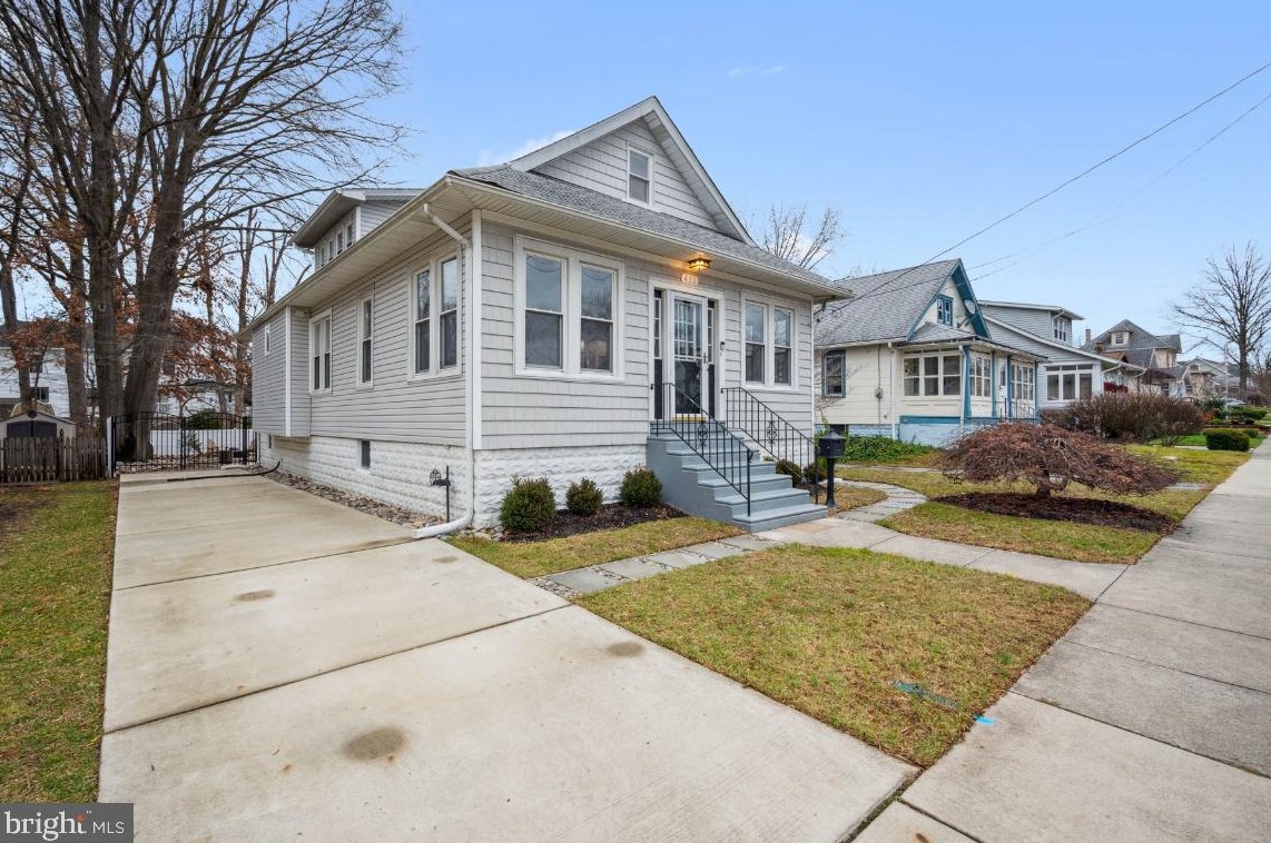 411 E Melrose Ave, Camden, NJ 08108