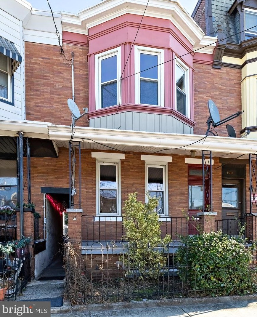 102 N Broadway, Gloucester, NJ 08030