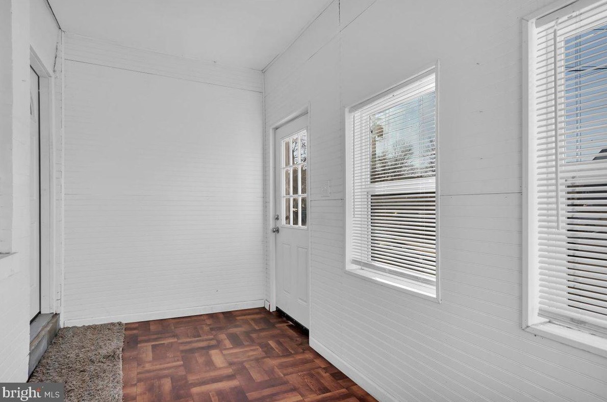 472 N Broadway, Gloucester, NJ 08030