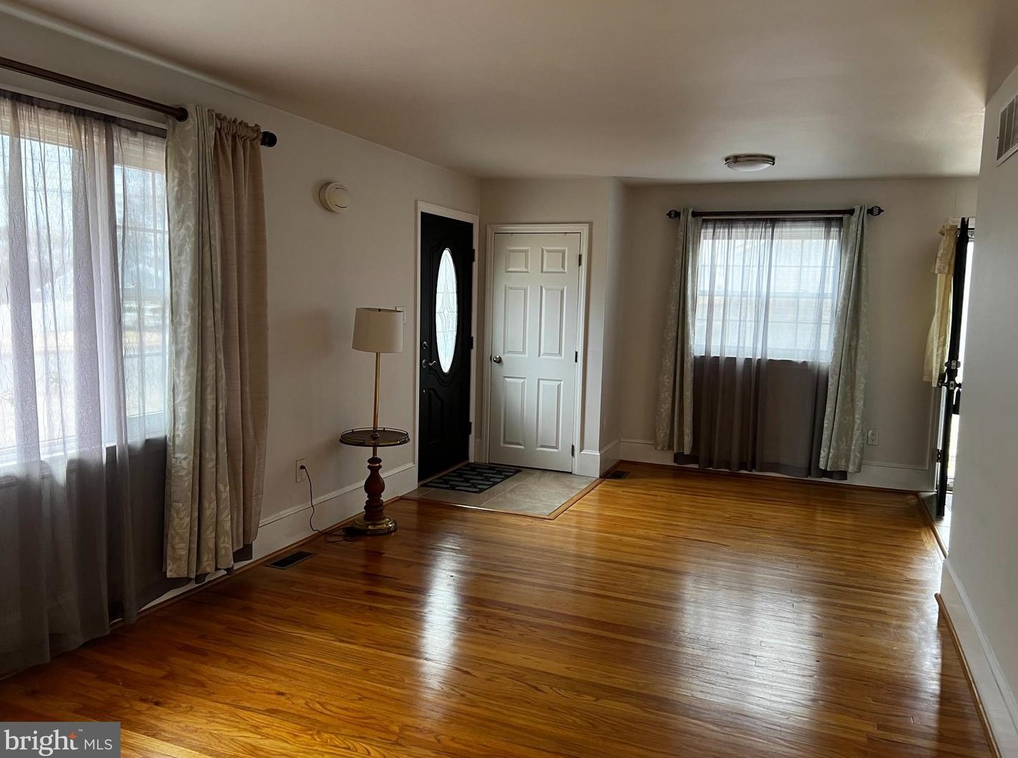 537 Hildebrand Ave, Glendora, NJ 08029-1276