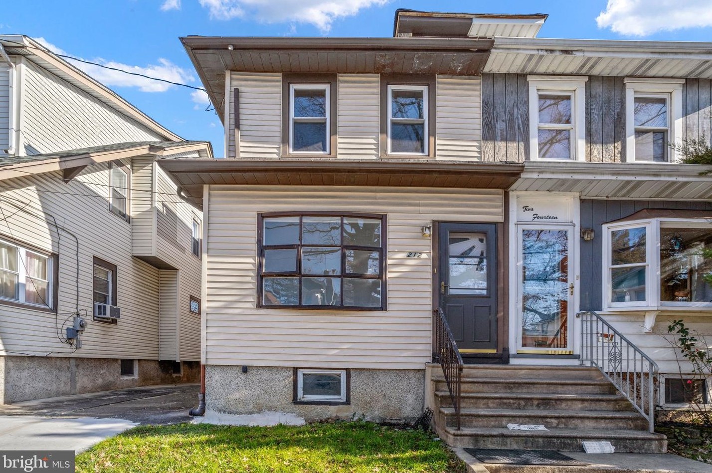 212 Chestnut Ave, Camden NJ  08109-2049 exterior