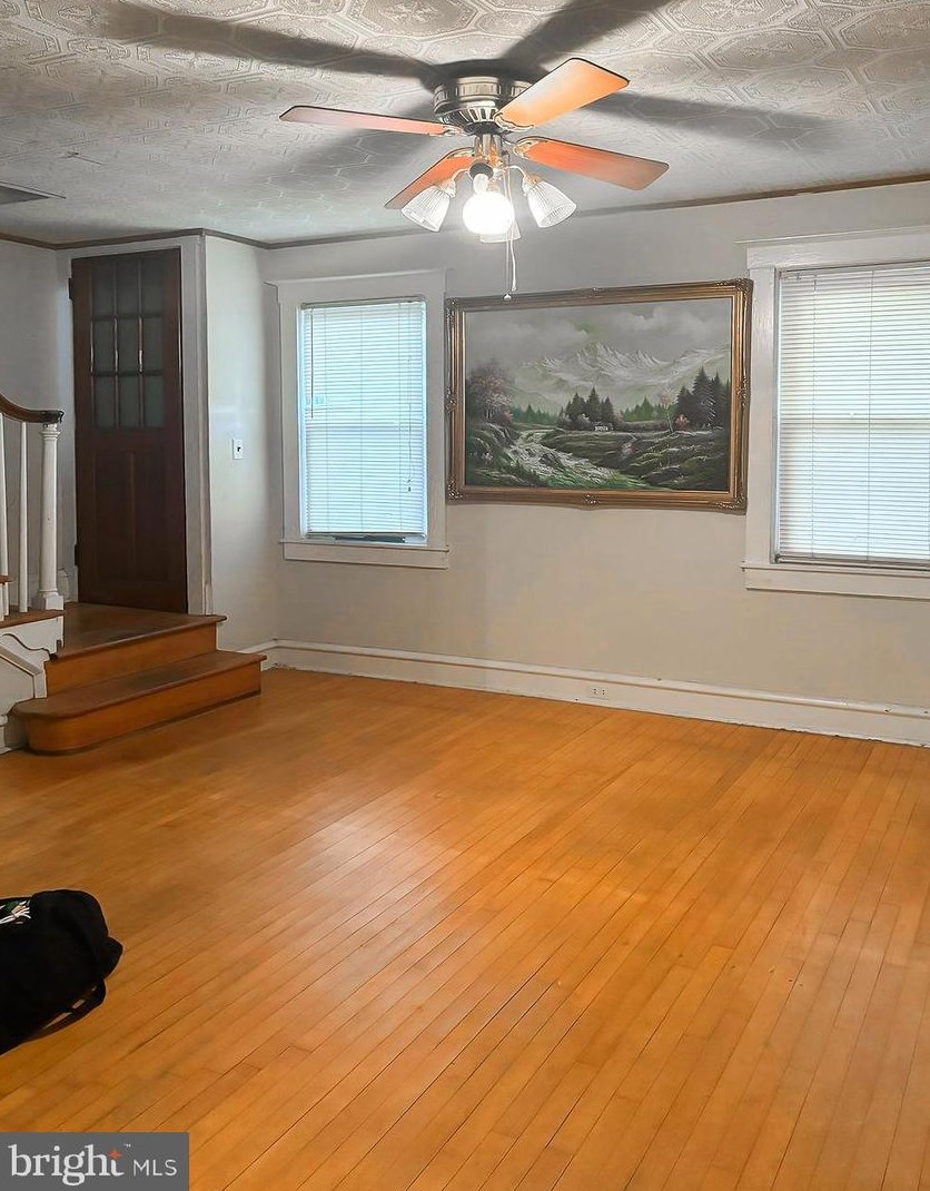 307 New Jersey Rd, Gloucester, NJ 08030