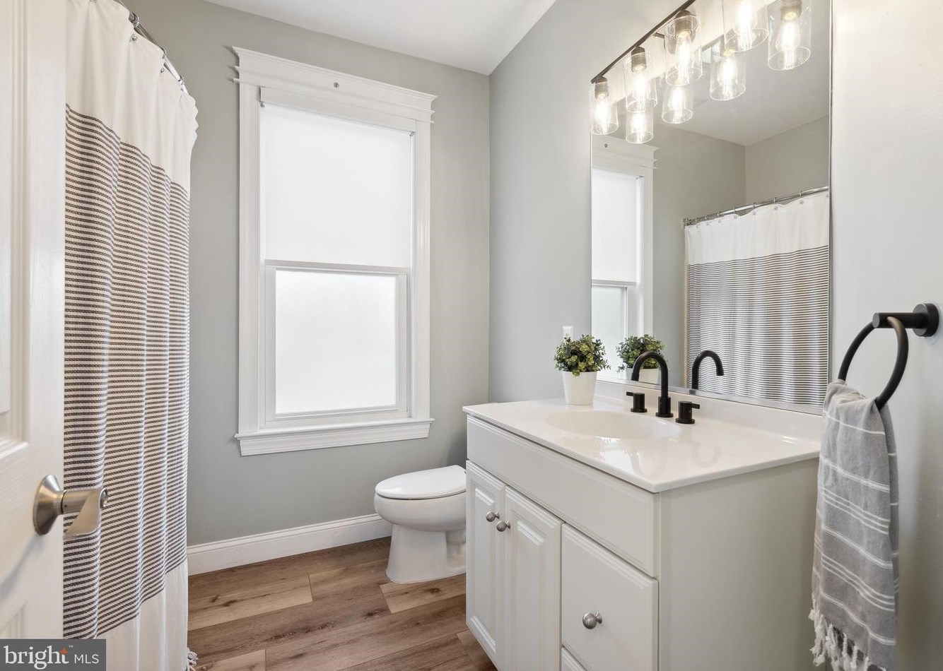 439 Melrose Ave, Camden NJ  08108-2519 exterior