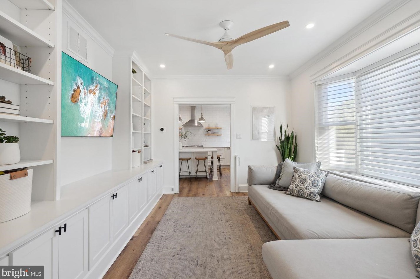 439 Melrose Ave, Camden NJ  08108-2519 exterior