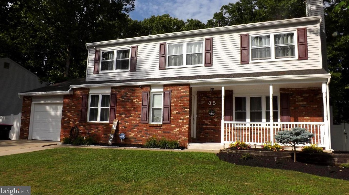 38 Woodshire Dr, Erial, NJ 08081