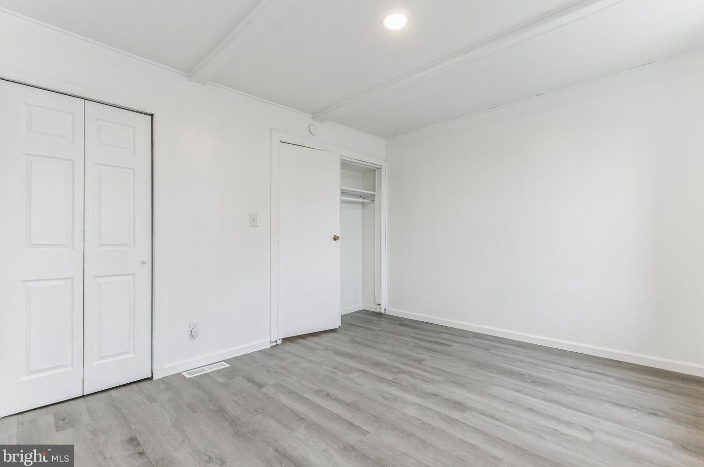 528 Front St, Camden NJ  08102-2128 exterior