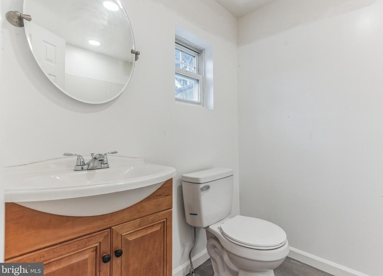 528 Front St, Camden NJ  08102-2128 exterior