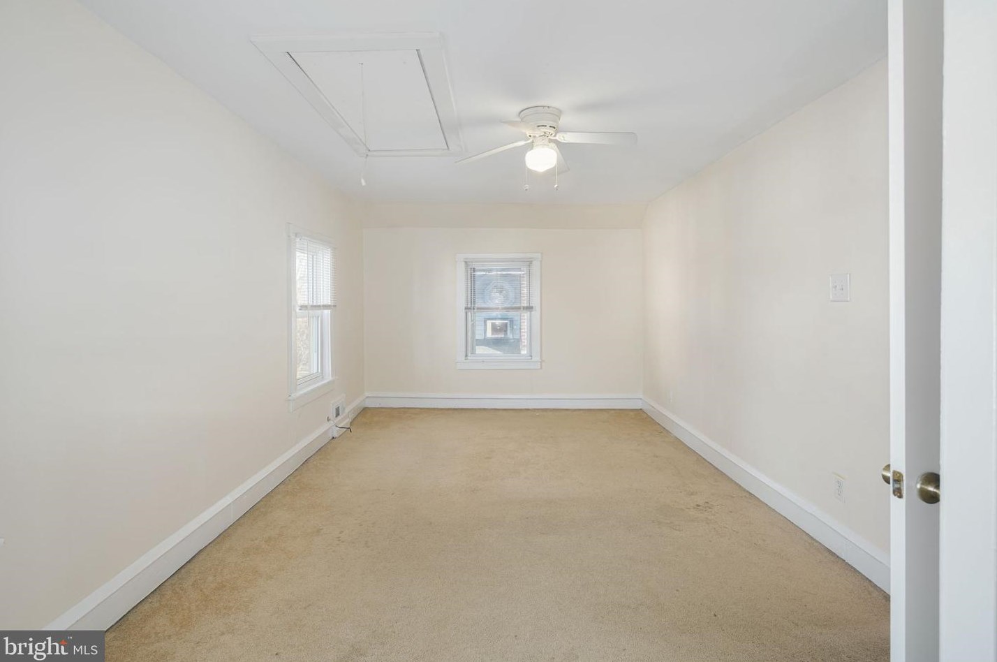 26 Albertson Ave, Camden NJ  08108-2302 exterior