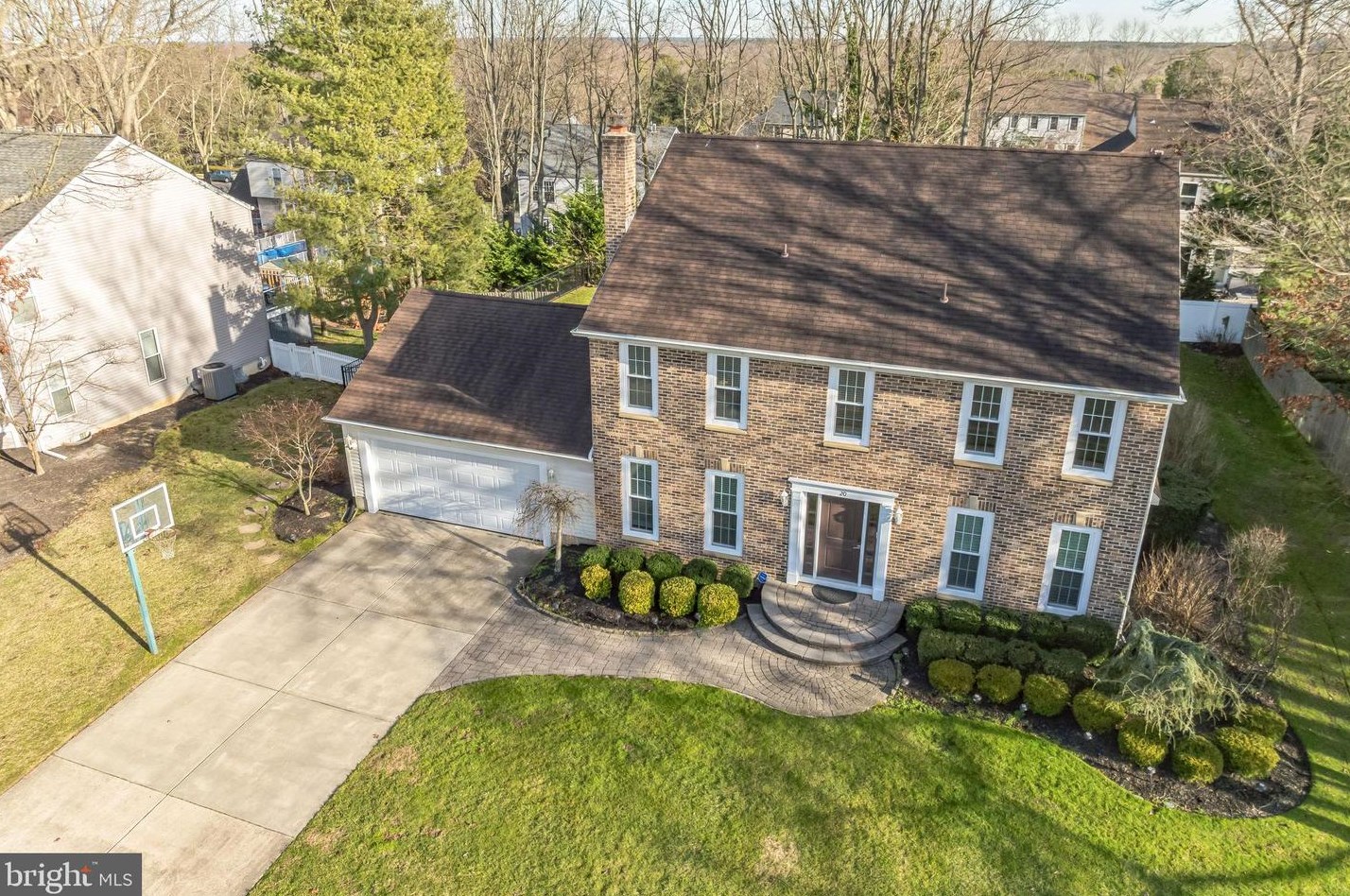 20 Burnham Ln, Franklin Township, NJ 08043