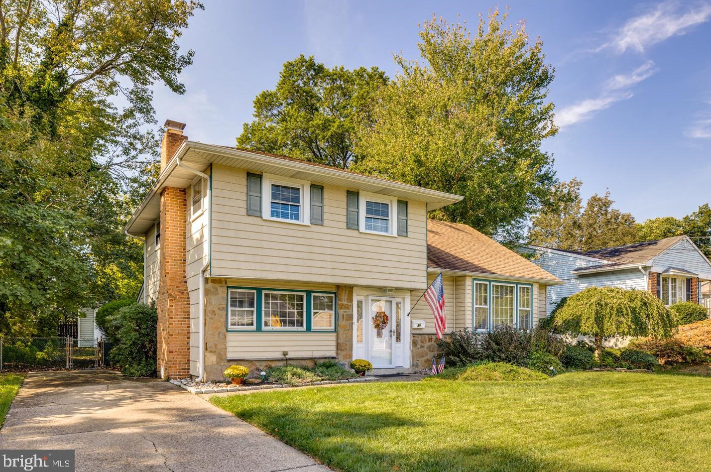 30 Pennsylvania Ave, Stratford, NJ 08084