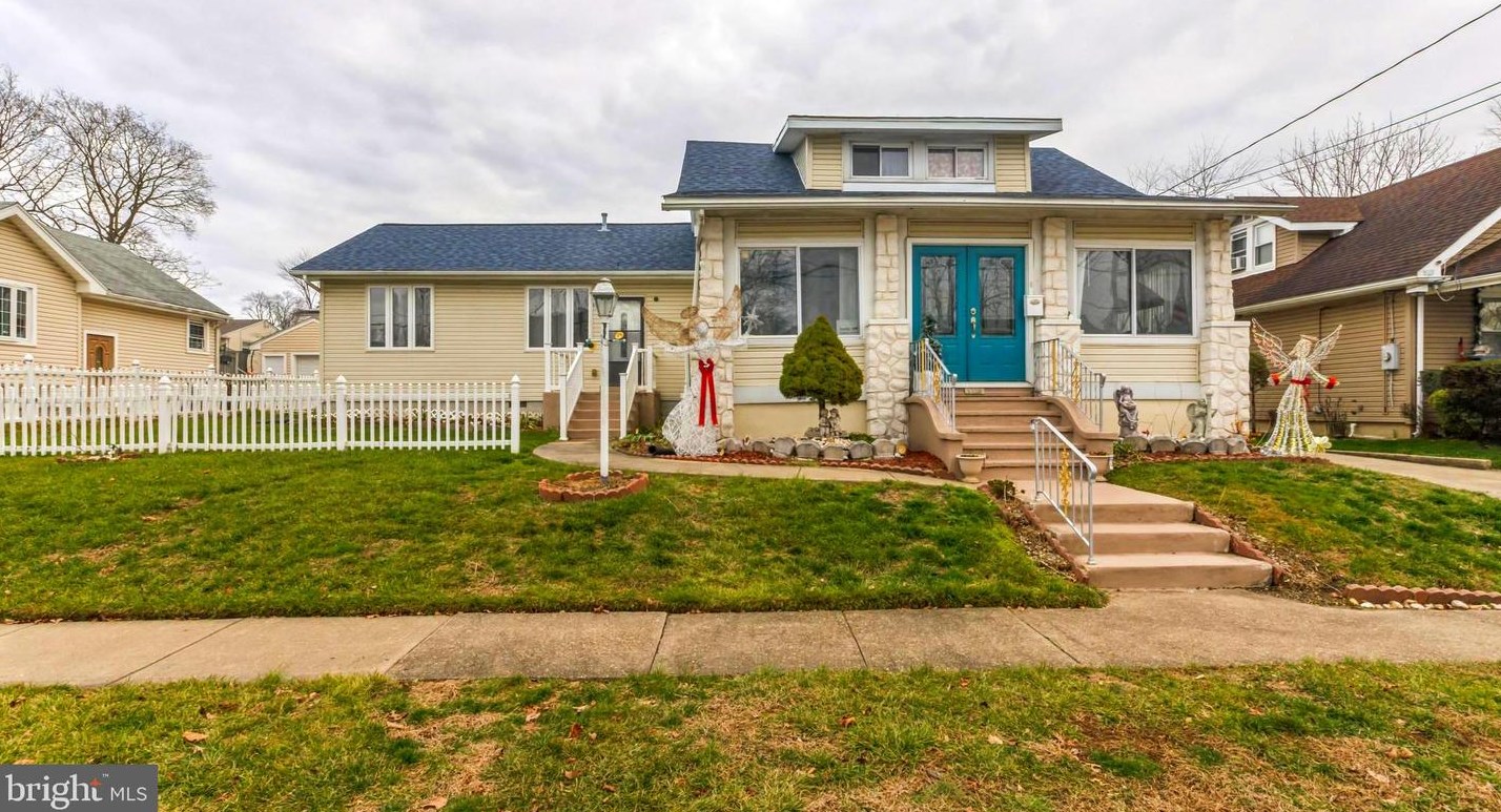 1728 Lexington Ave, Camden NJ  08110-2806 exterior