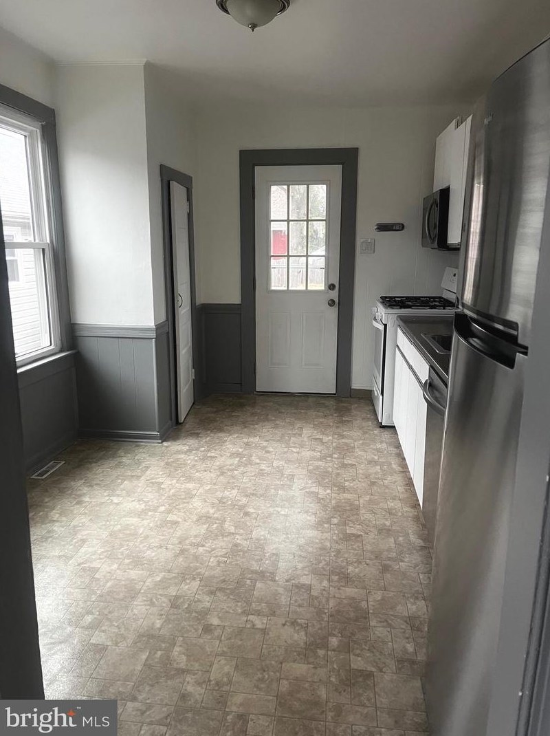 123 Evesham Ave, Magnolia NJ  08049-1335 exterior