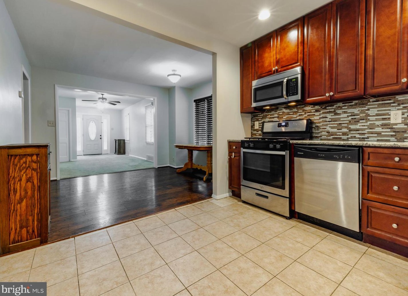 2143 Kohler Ave, Waterford Township NJ  08004-2137 exterior