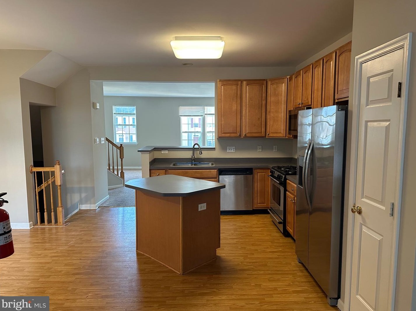 15 Colts Neck Dr, Erial, NJ 08081-5613