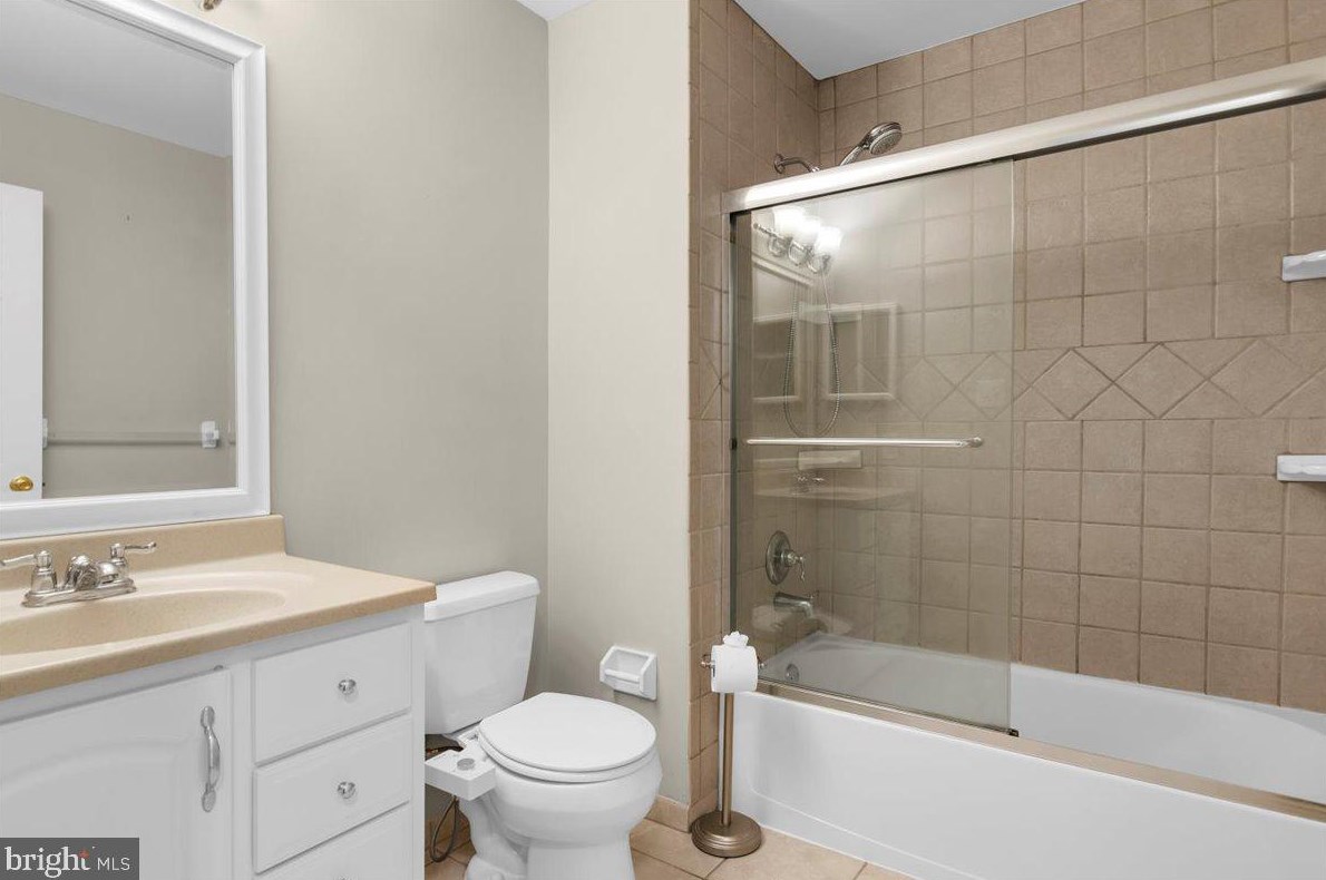 72 Sofia Dr, Blenheim NJ  08012-5359 exterior