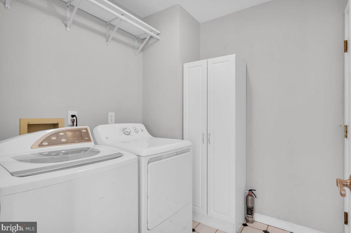 72 Sofia Dr, Blenheim NJ  08012-5359 exterior