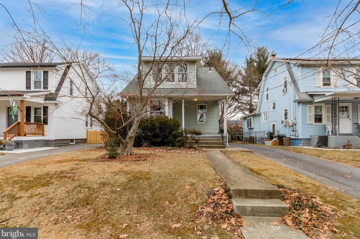 19 Manor Ave, Camden, NJ 08107