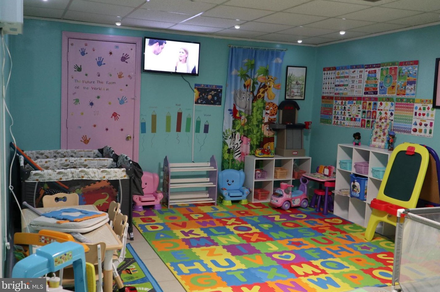 2929 Thompson St, Camden NJ  08105-1337 exterior