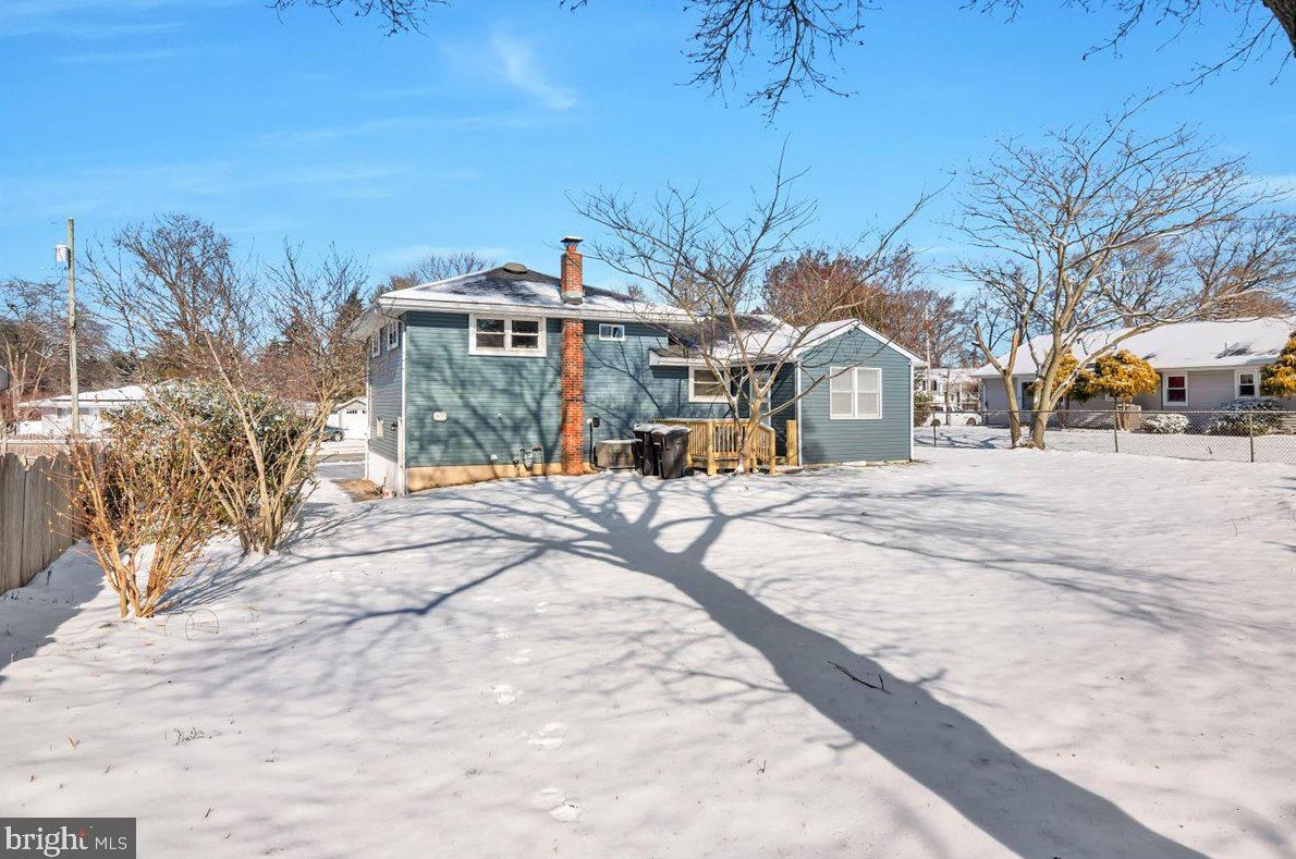 5 Crest Ave, Berlin Boro NJ  08009-1105 exterior