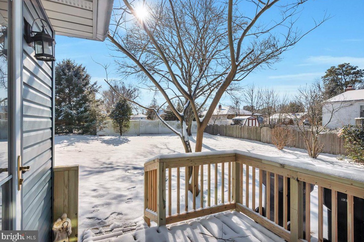 5 Crest Ave, Berlin Boro NJ  08009-1105 exterior