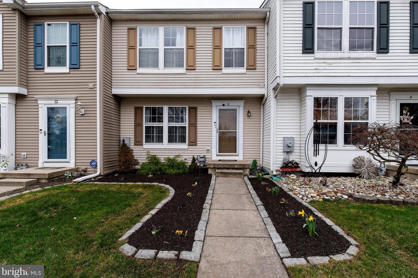 10 Bayhill Ct, Blenheim, NJ 08012