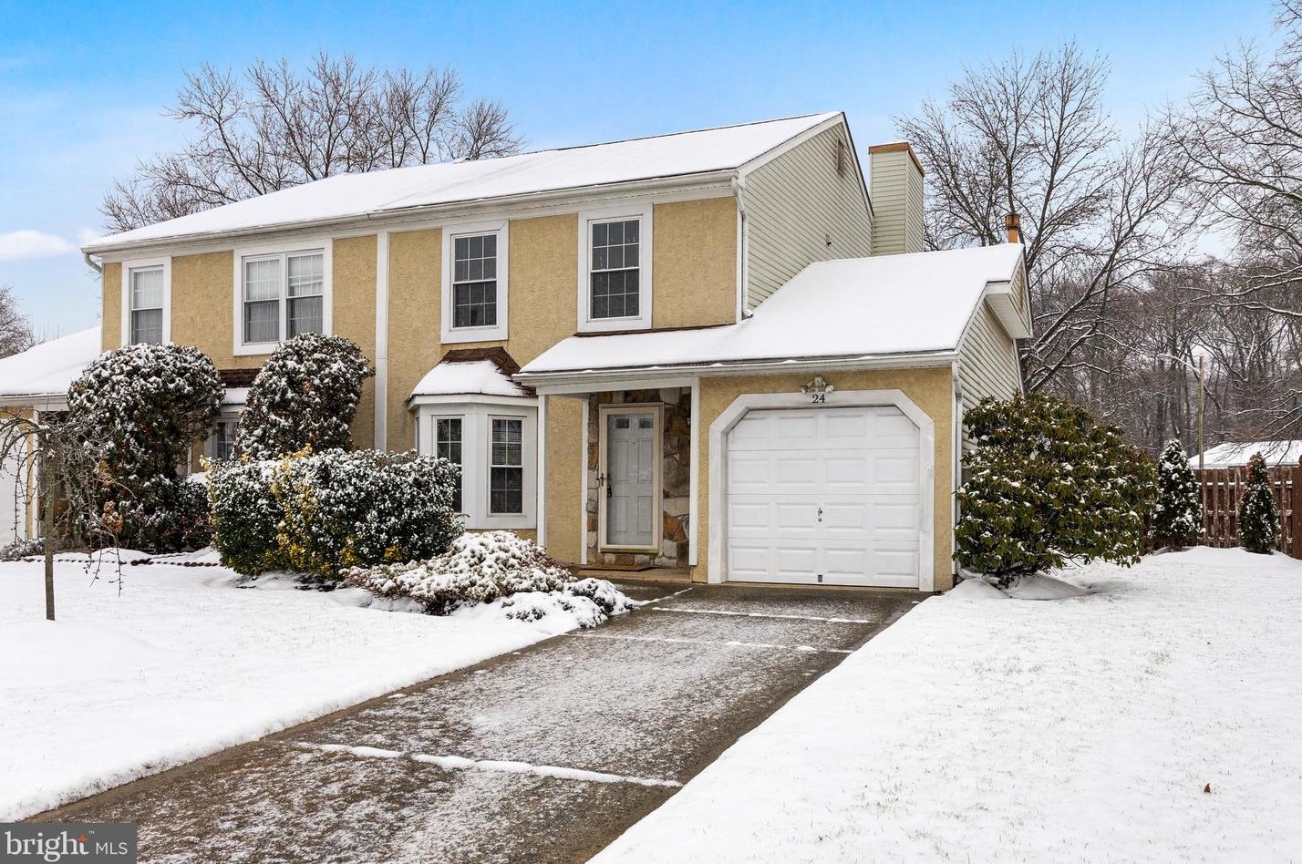 24 Fulmar Dr, Echelon, NJ 08043-1626