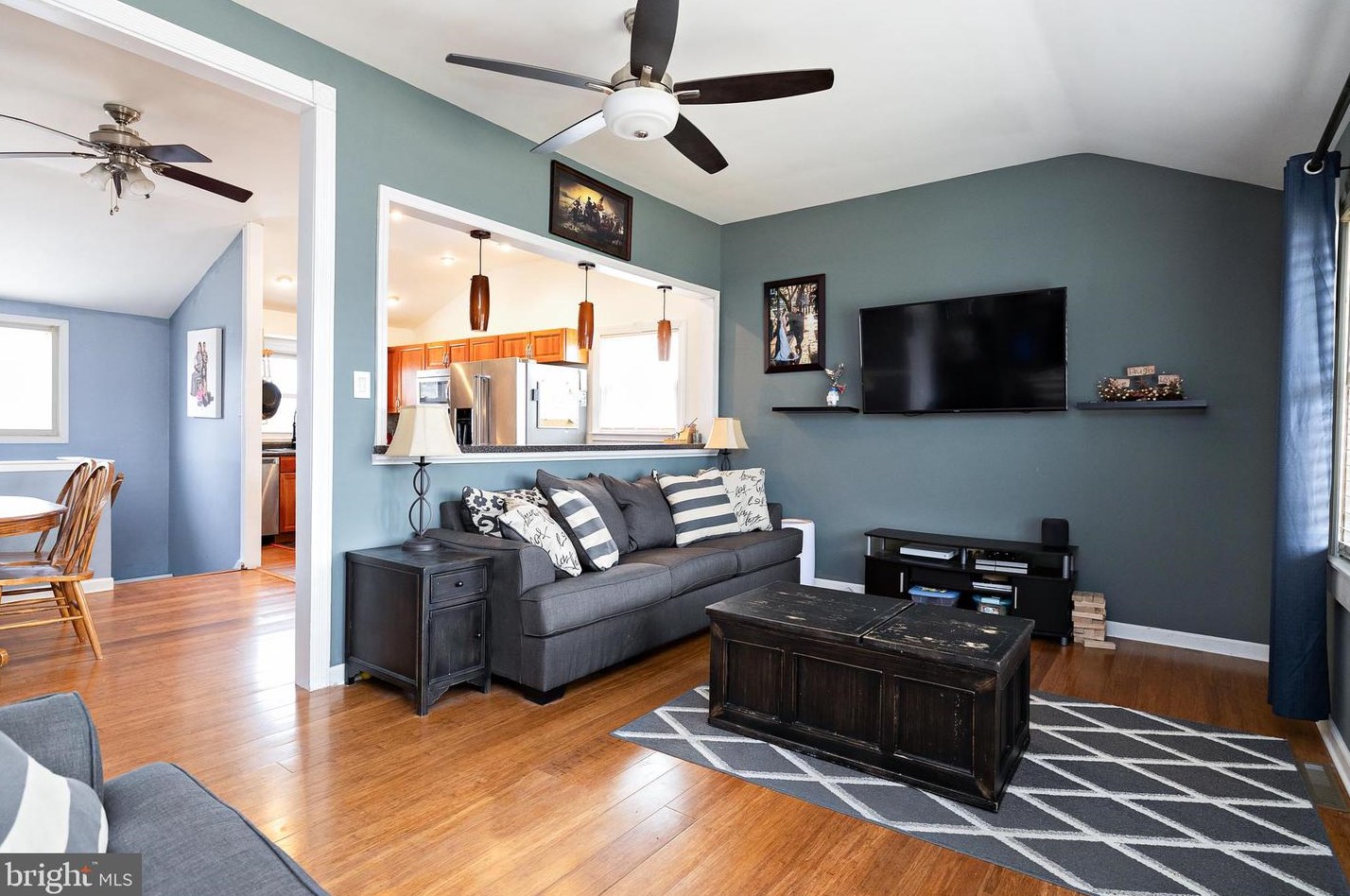 283 Creek Rd, Gloucester, NJ 08031