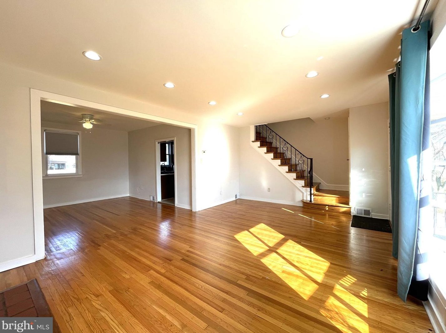 4705 Camden Ave, Camden NJ  08110-2037 exterior