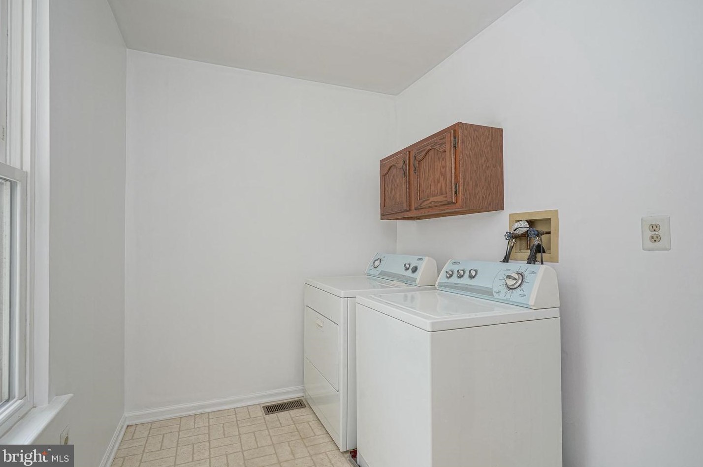 24 Acorn Ct, Erial NJ 08081-9251 exterior