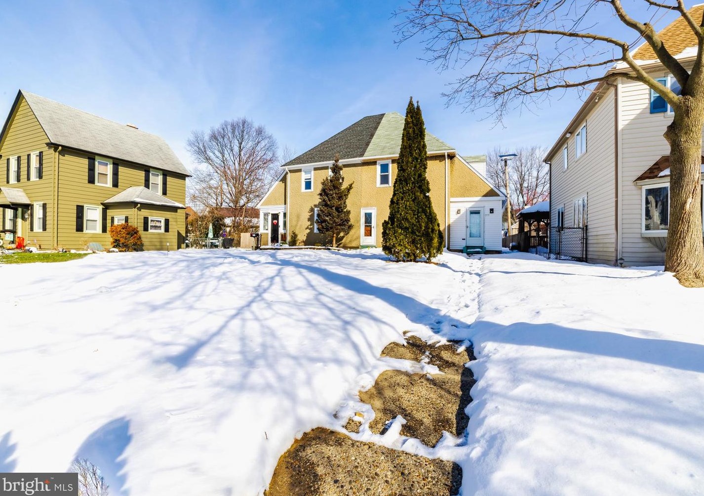 223 Noreg Pl, Gloucester, NJ 08030
