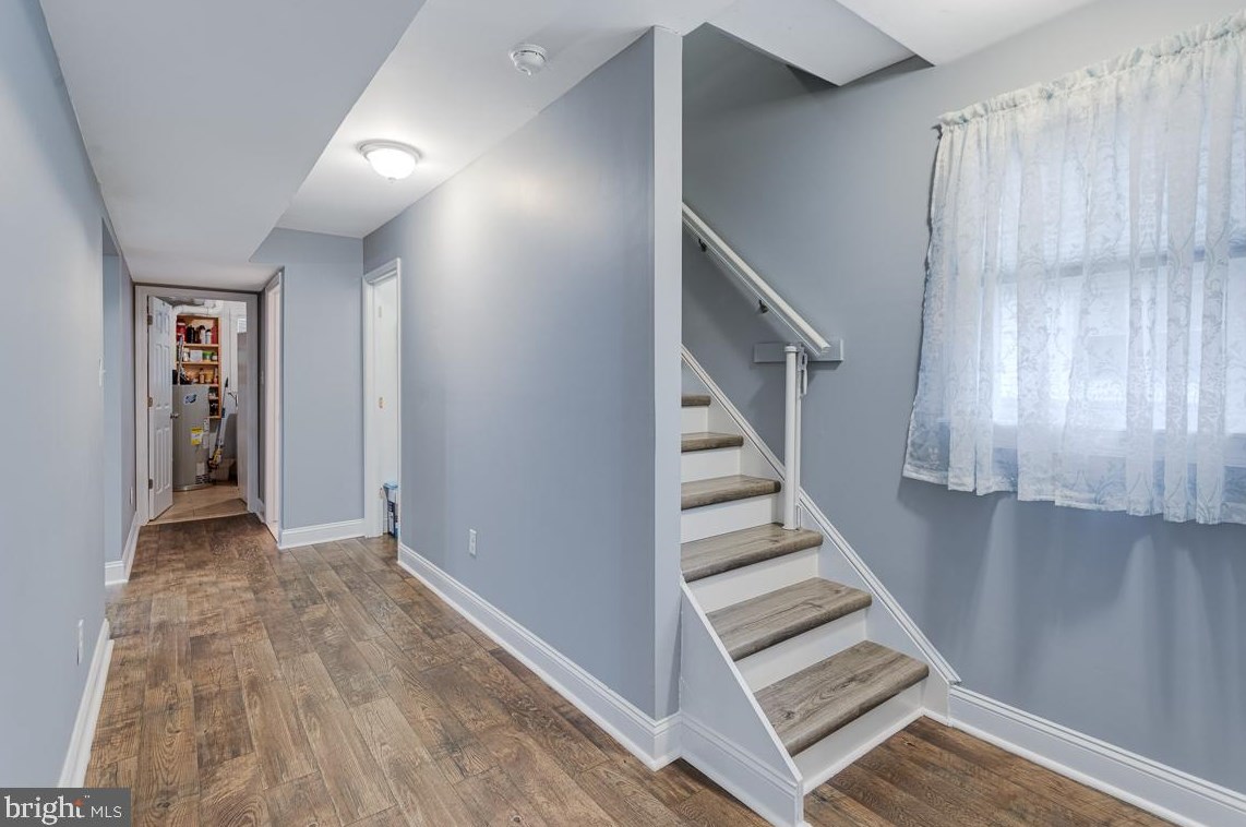 28 Garden Ave, Blenheim NJ  08012-4833 exterior