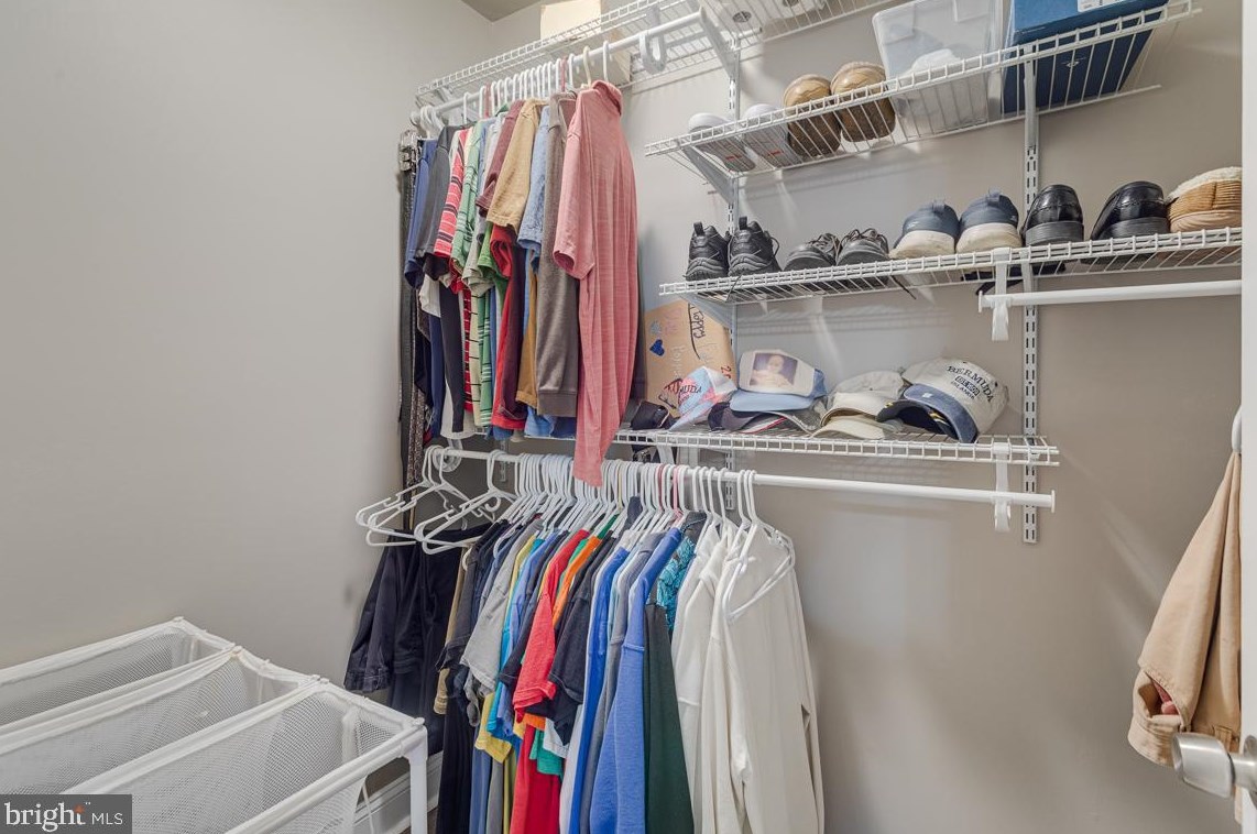 28 Garden Ave, Blenheim NJ  08012-4833 exterior