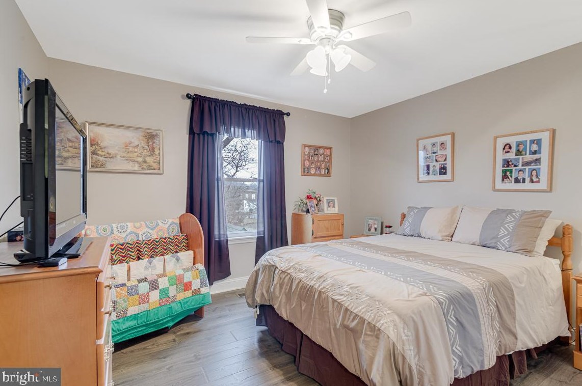 28 Garden Ave, Blenheim NJ  08012-4833 exterior