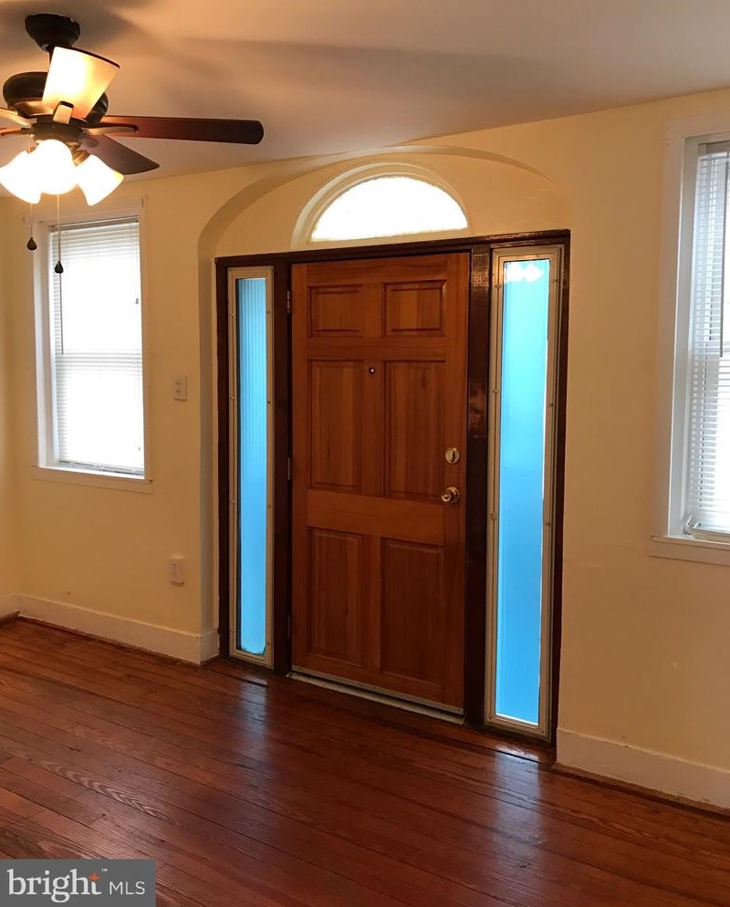 1371 Collings Rd, Camden, NJ 08104