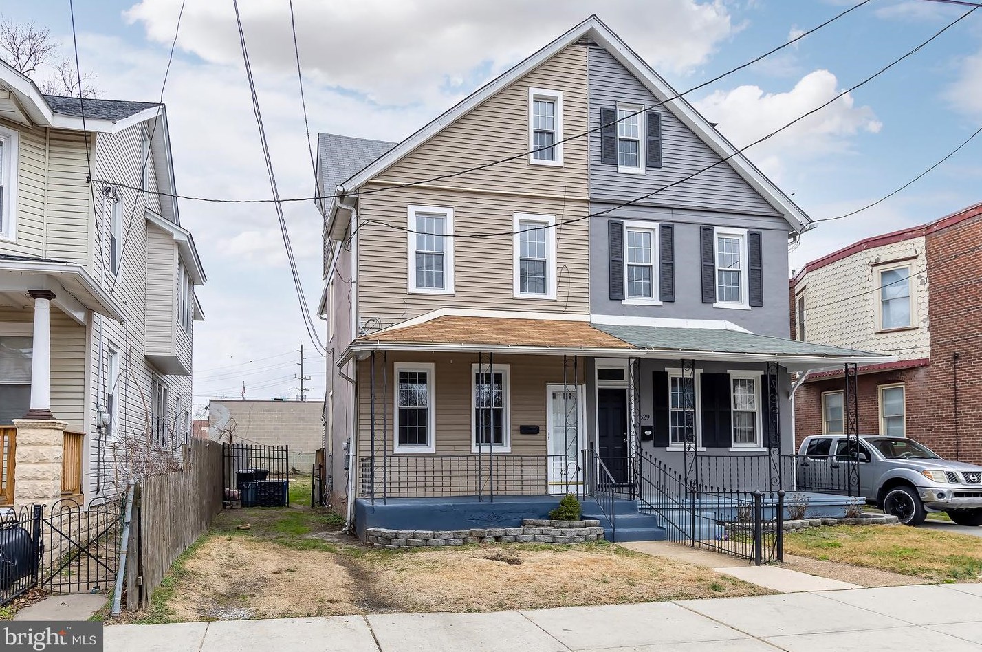 627 Market St, Gloucester, NJ 08030