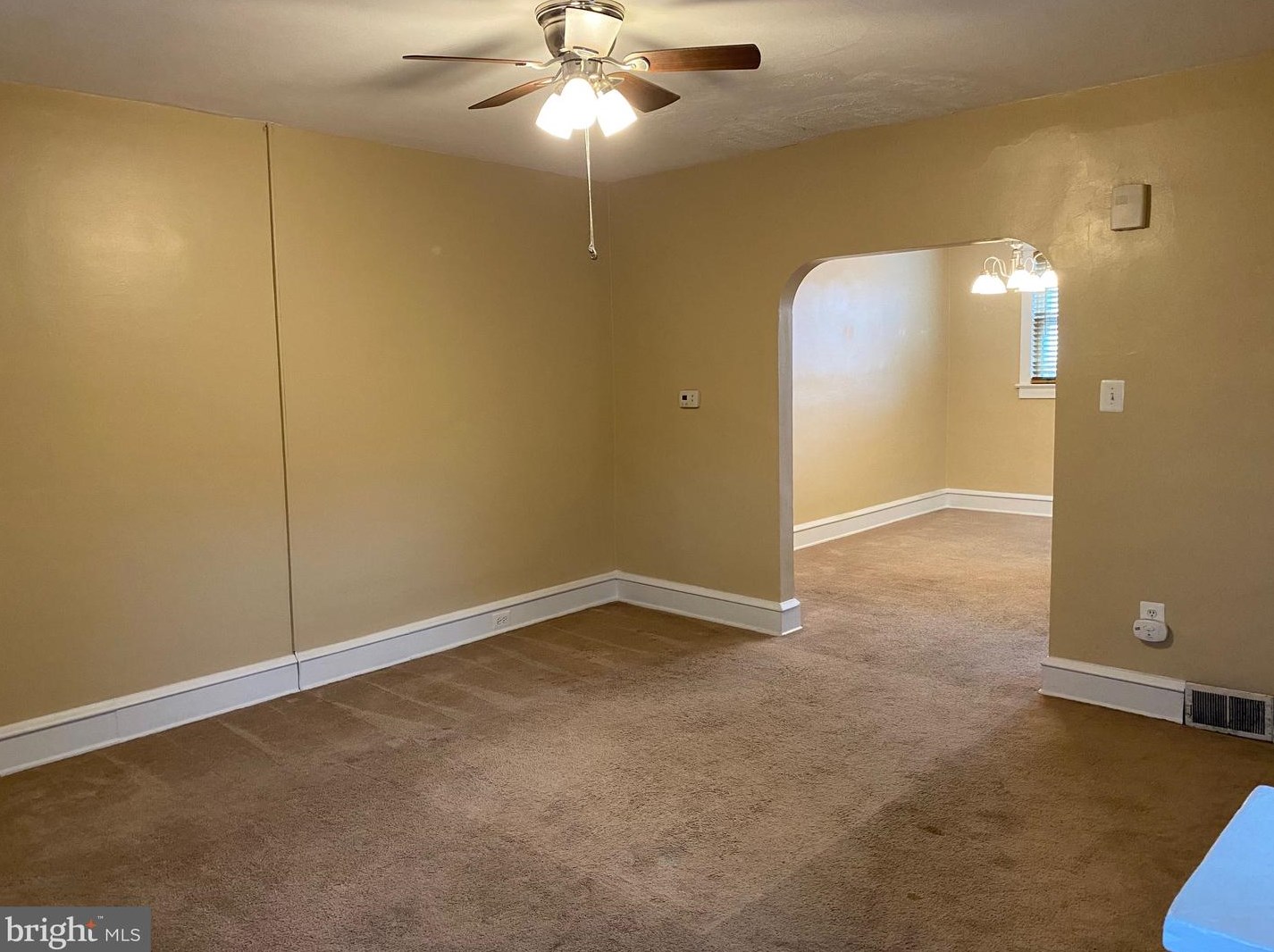 116 Whitman Ave, Camden NJ  08108-3211 exterior