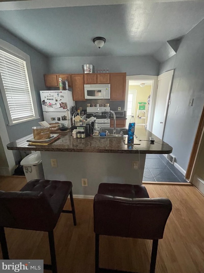 1735 Lexington Ave, Camden NJ  08110-2805 exterior