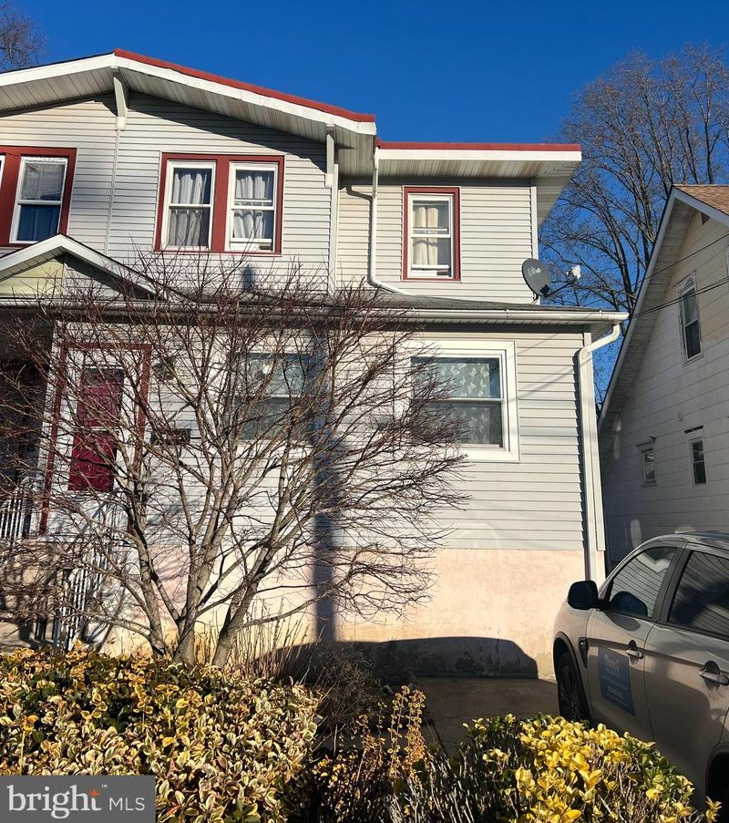 320 Linden Ave, Camden, NJ 08107