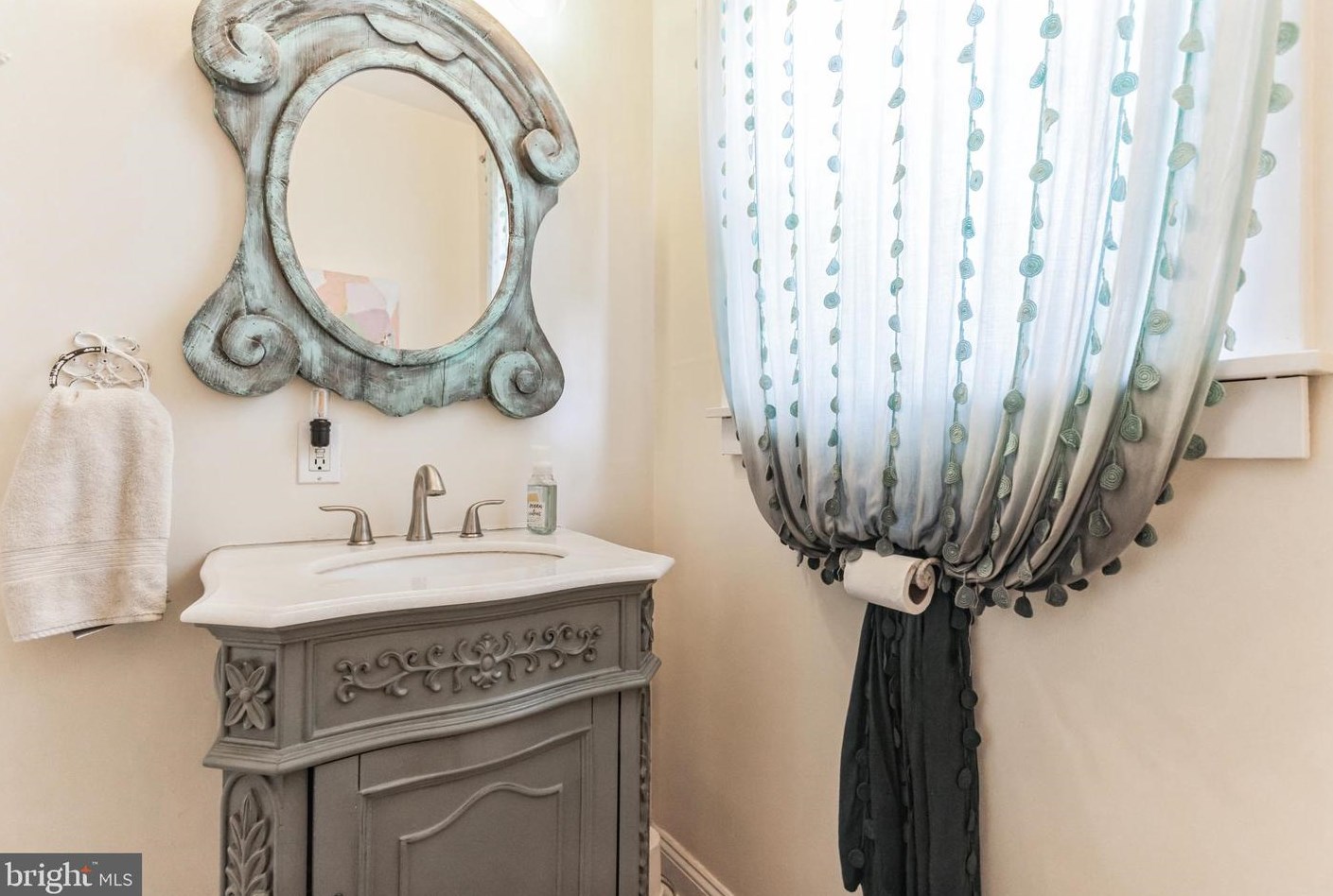 109 Holly Ave, Camden NJ  08107-1117 exterior