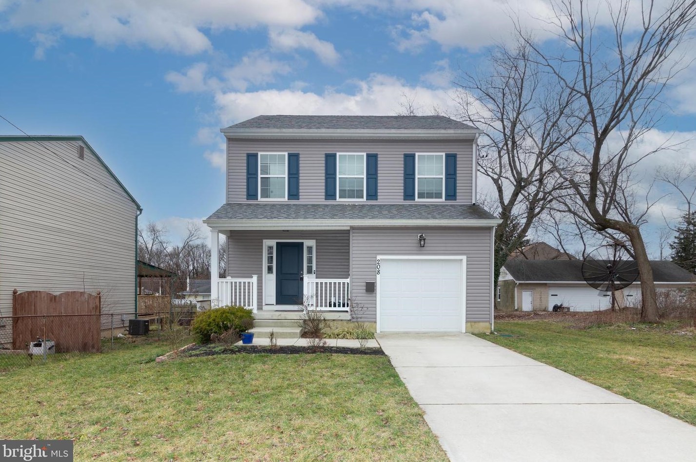 208 E Lafayette Ave, Magnolia, NJ 08049