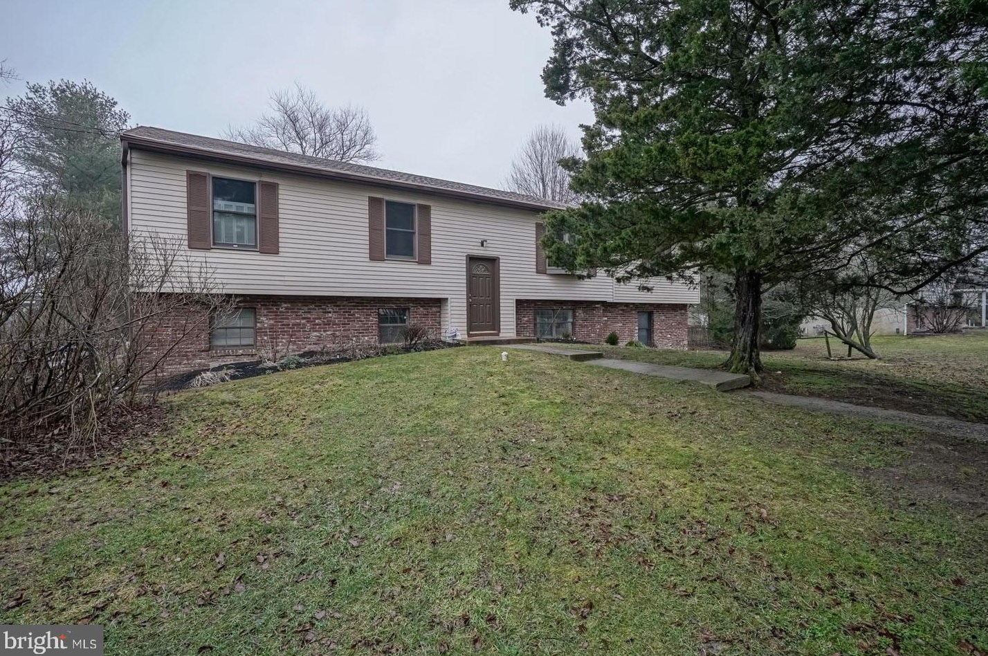 518 4th St, Waterford Township, NJ 08004-1727