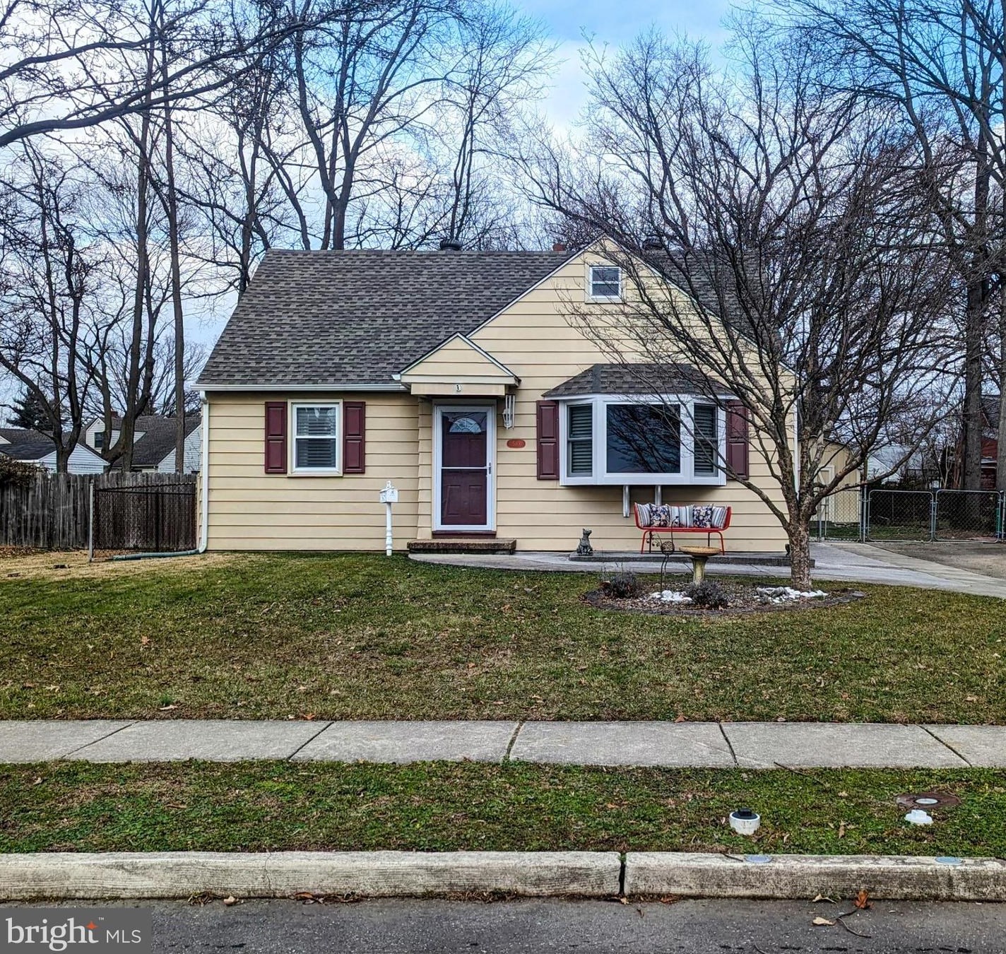 510 Thomas Ave, Barrington, NJ 08007