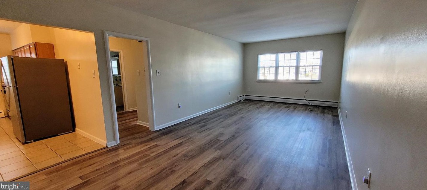 3 W Park Ave #apt 4, Camden, NJ 08107