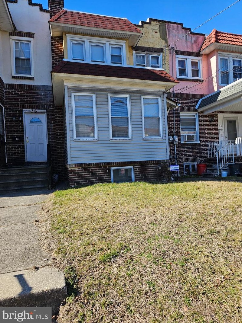 33 Terrace Ave, Camden, NJ 08105-2644