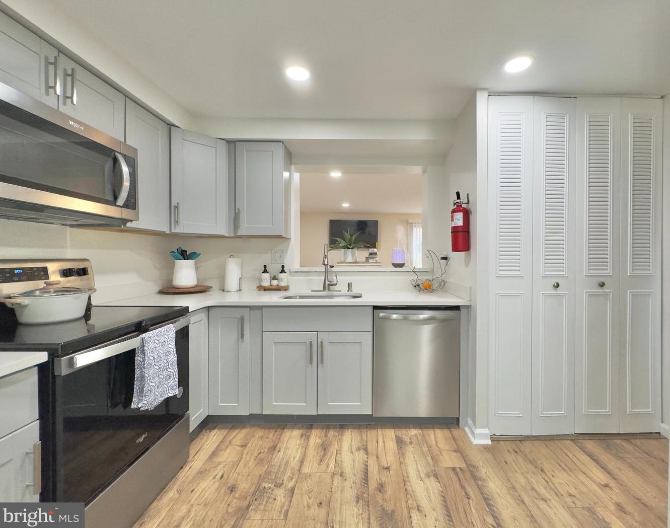 247 Vista Ct, Erial, NJ 08081